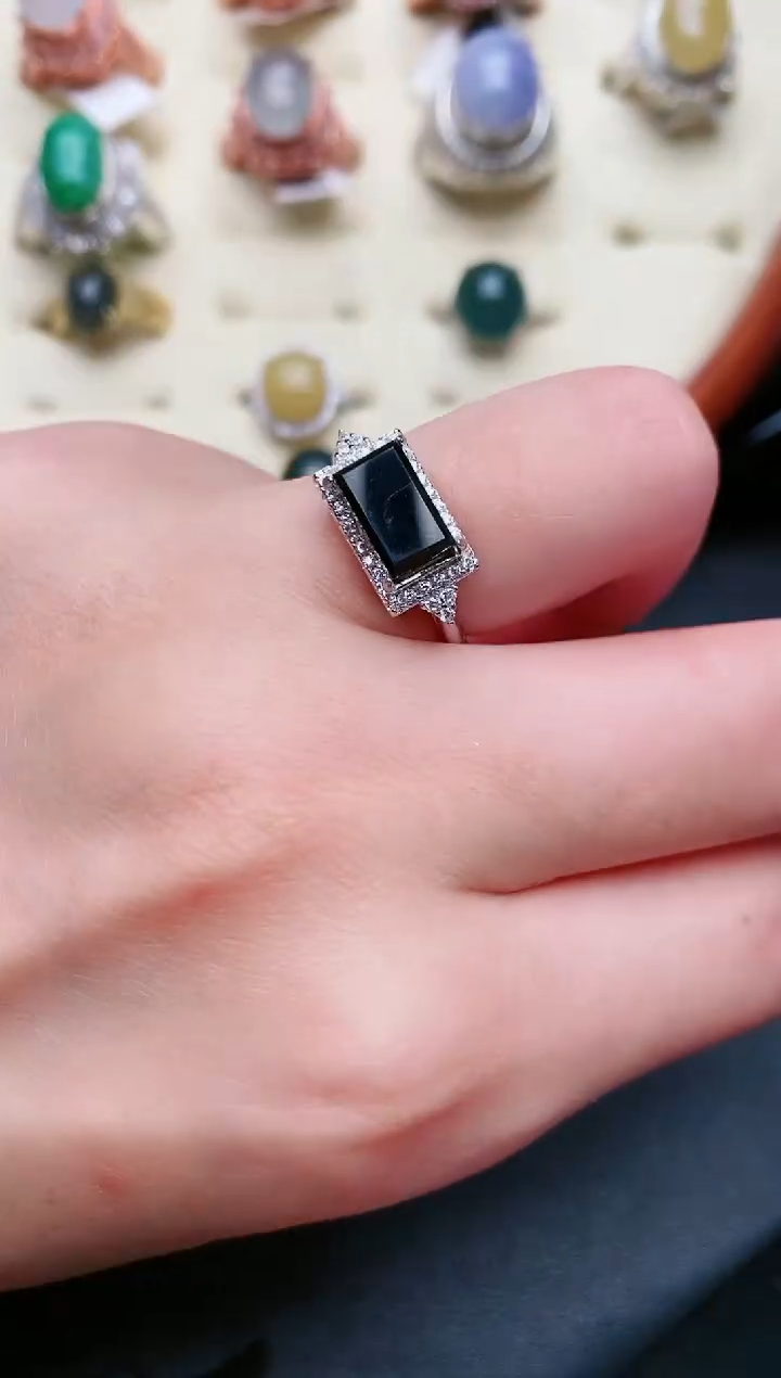 【闪购商品】翡翠戒指银S925镶嵌....