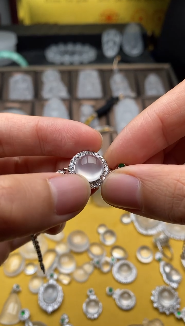 【闪购商品】石英质玉手链银S925镶嵌12