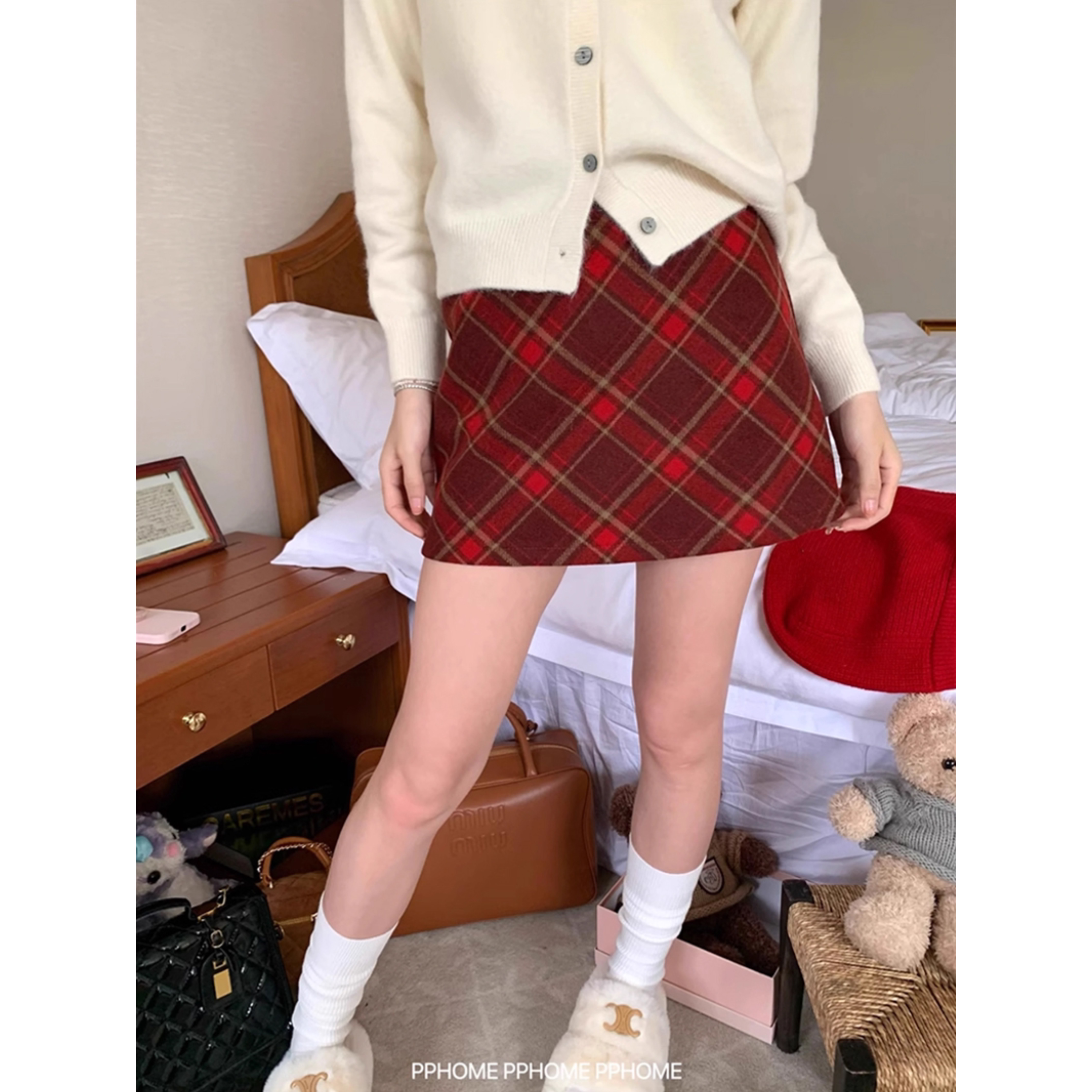 大码胖mm复古红色毛呢格纹半身裙女秋冬小个子高腰a字包臀短裙子