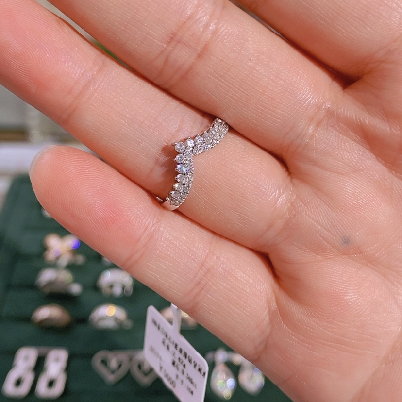 【闪购商品】钻石戒指/指环18K金镶嵌