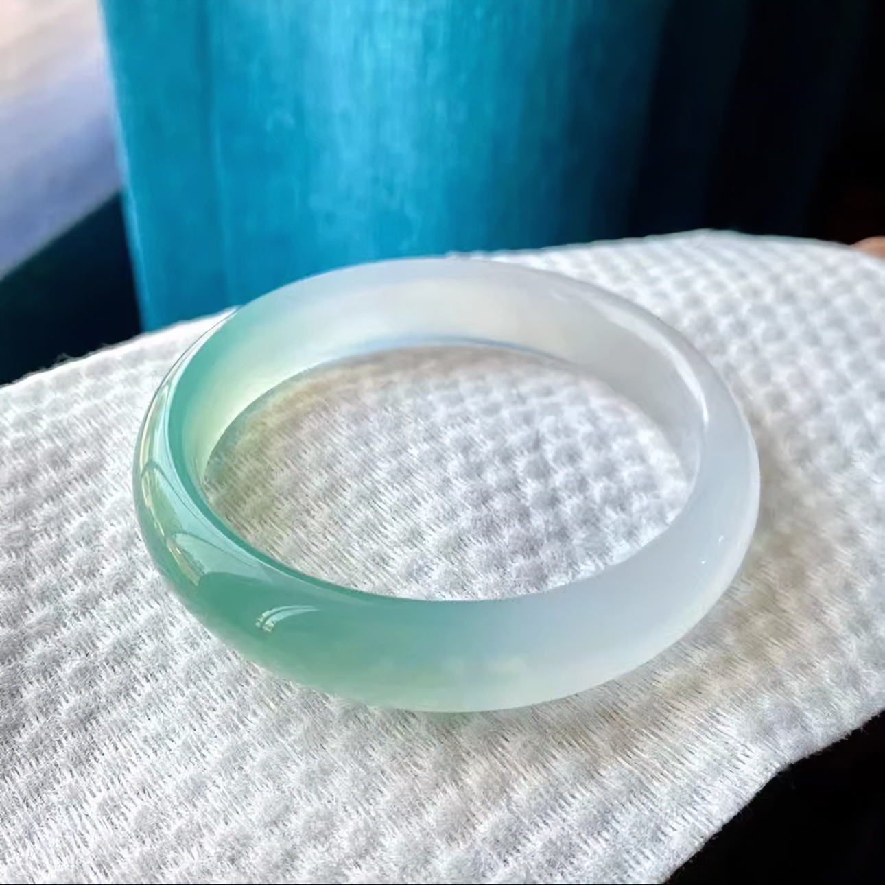 玛瑙冰透半山水女款远山黛渐变油青玉镯子（多样性发货拍一发一）