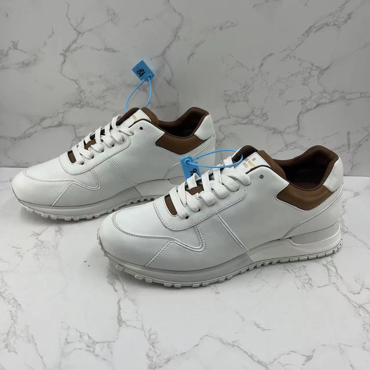 95新 LouisVuitton/路易威登 二手男士白色休闲时尚运动鞋40欧码