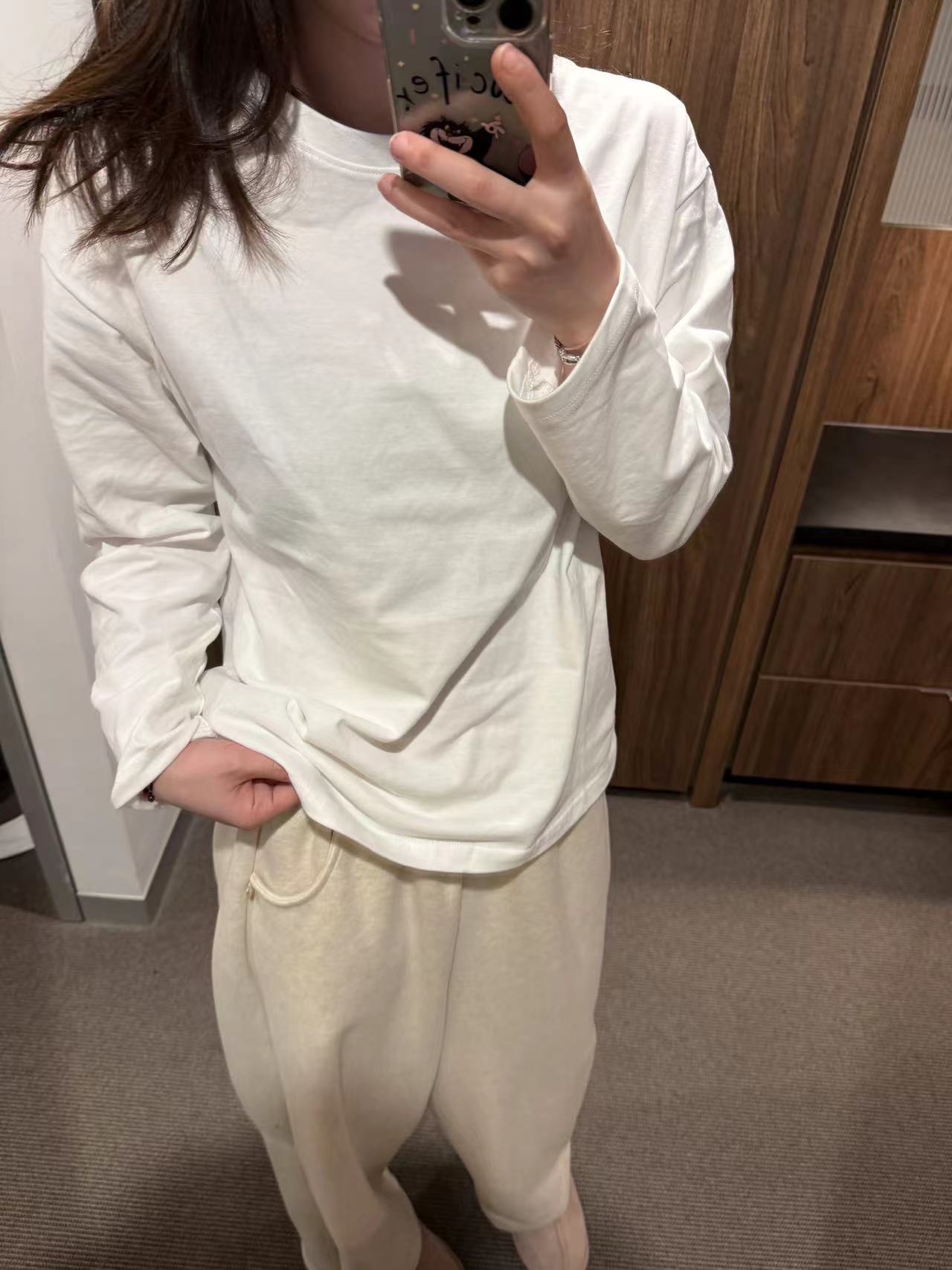 Sevbasks 七七家韩版  白色长袖加厚磨毛感圆领纯色简约长袖打底