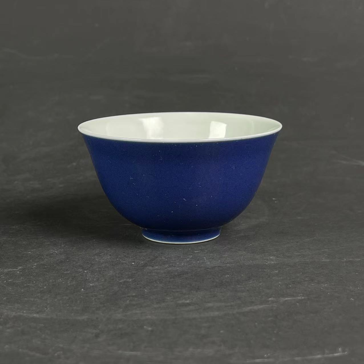 霁蓝釉杯