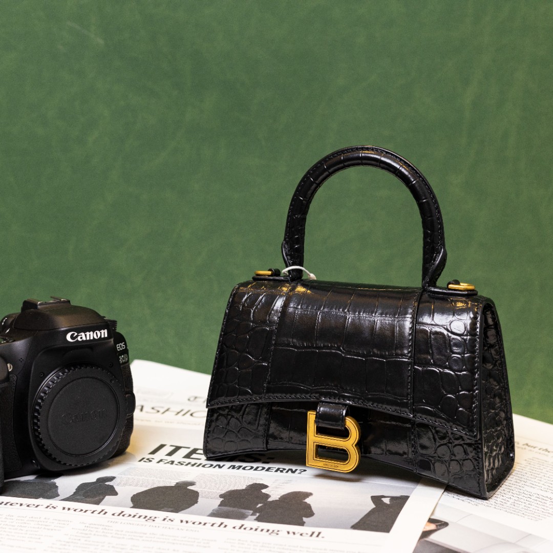 全新未使用 Balenciaga/巴黎世家 Hourglass金扣鳄鱼纹沙漏包XS