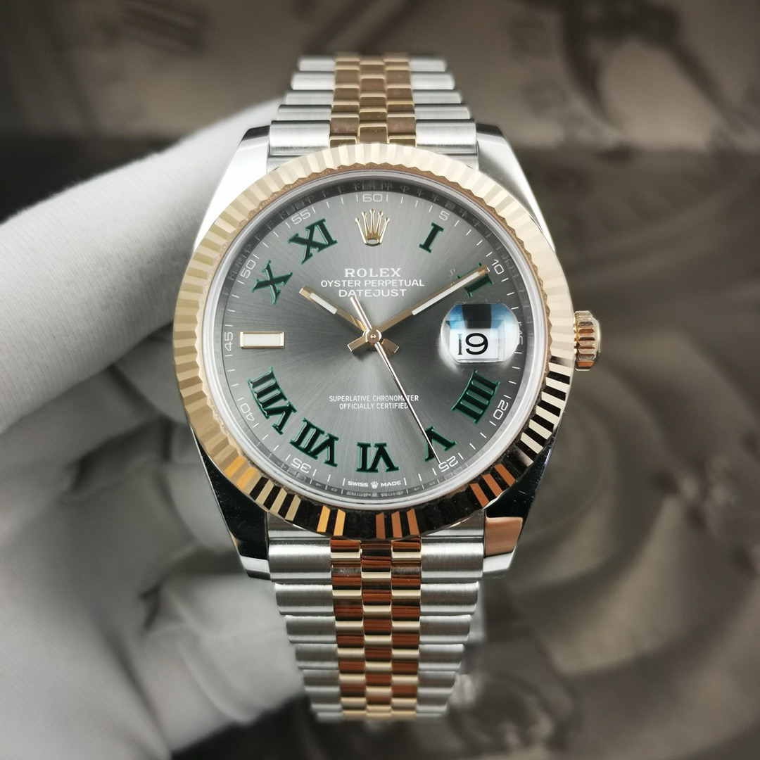 全新未使用 Rolex/劳力士 24年全套日志系列绿箩/126331/41mm