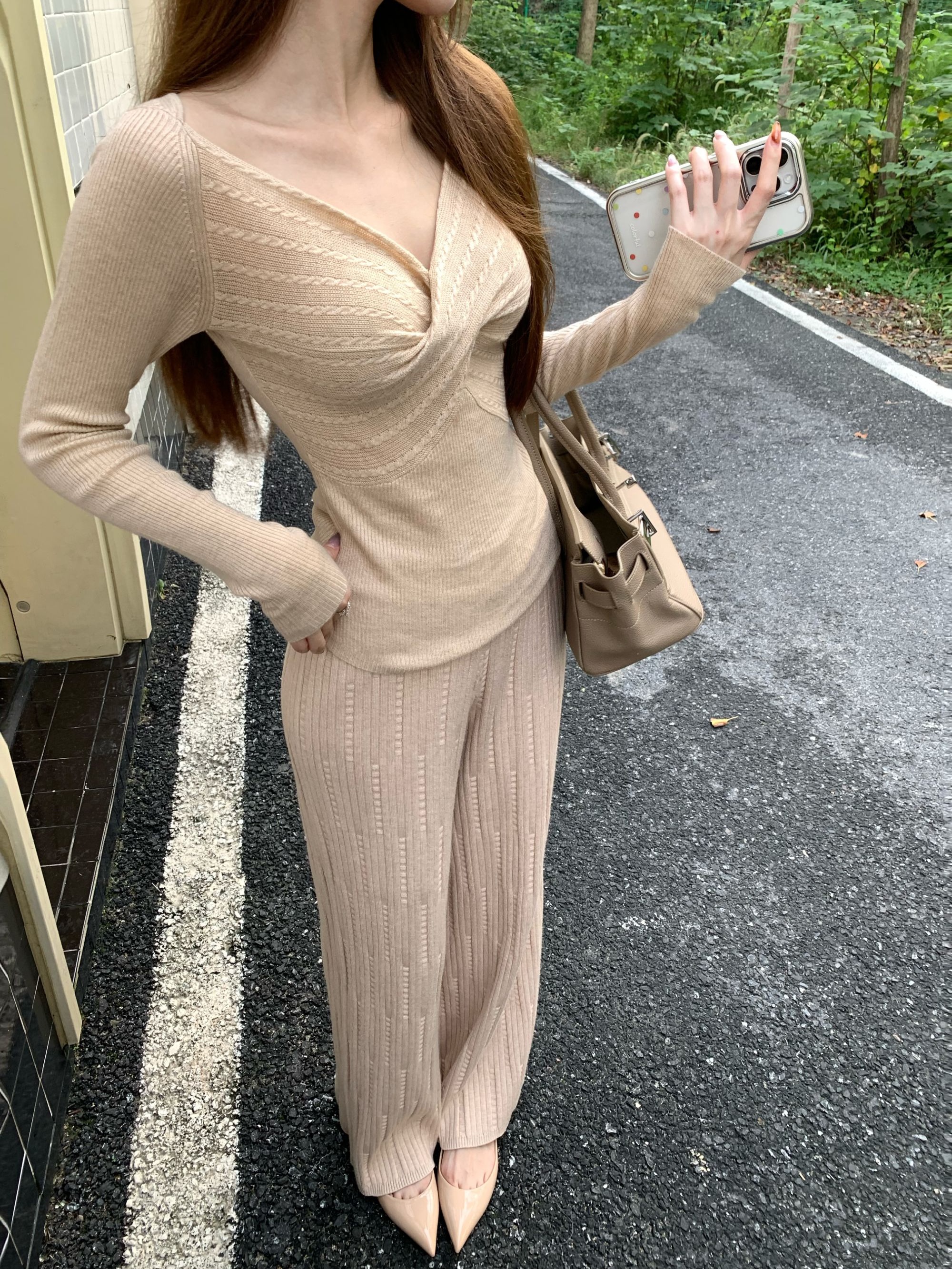 Breezy Z 交叉V领针织打底衫气质温柔内搭毛衣修身长袖BZ4JBS10