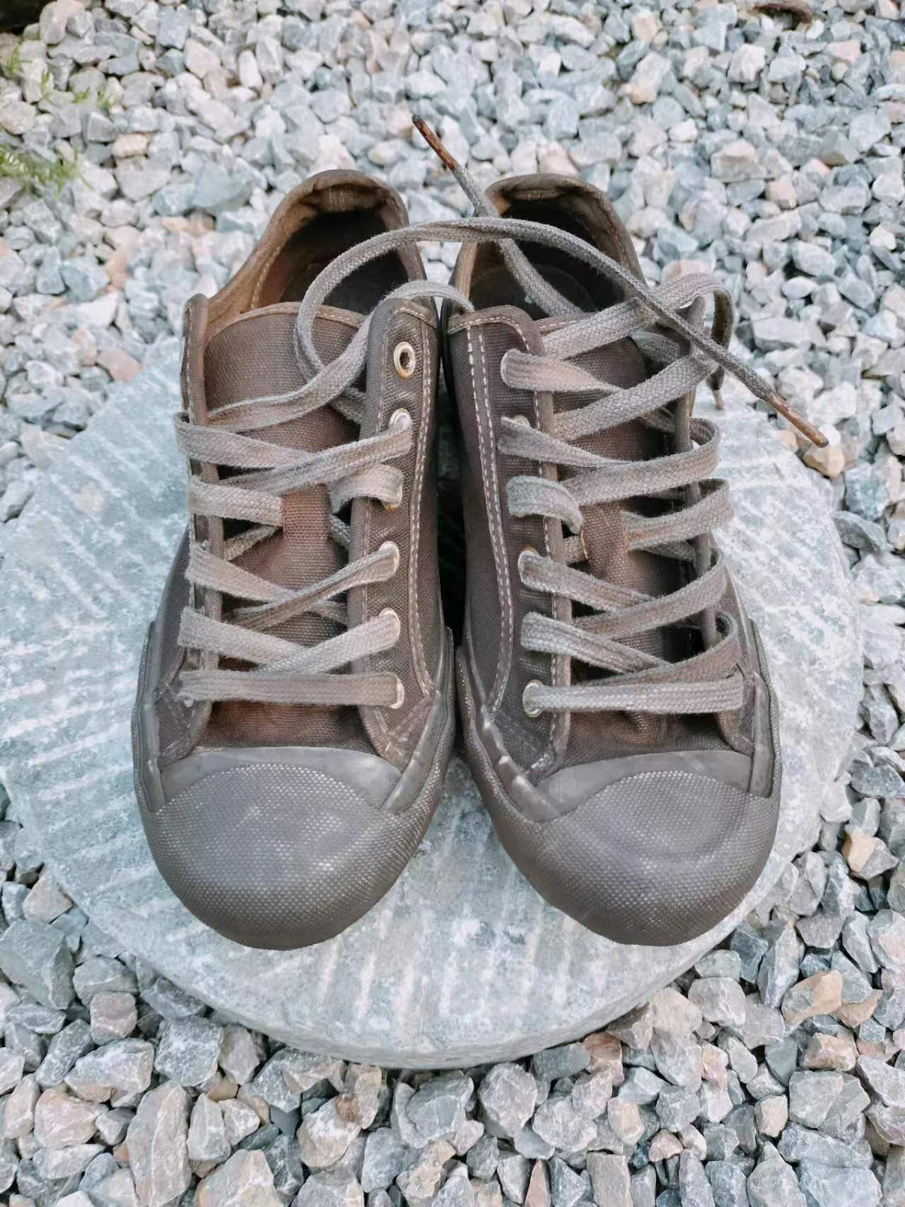 手工制作植物染色柿泥色帆布鞋，瘦小脚大一码拍。宽胖大两码拍。