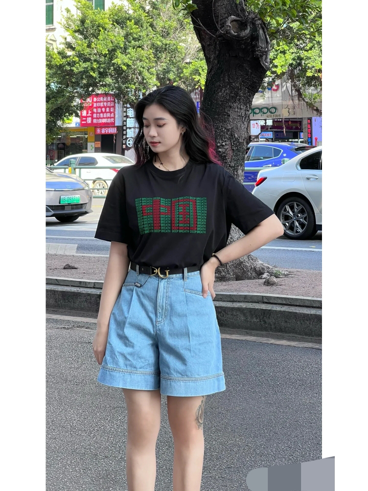 1300901哥家黑色宽松T恤（No退No换）