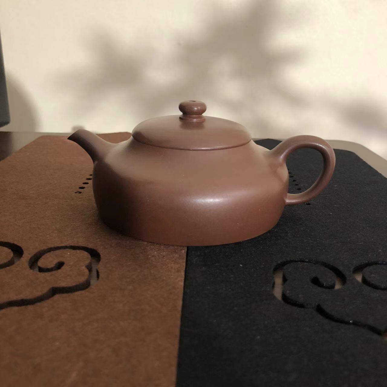 《紫泥及玉》--紫砂壶-zwg