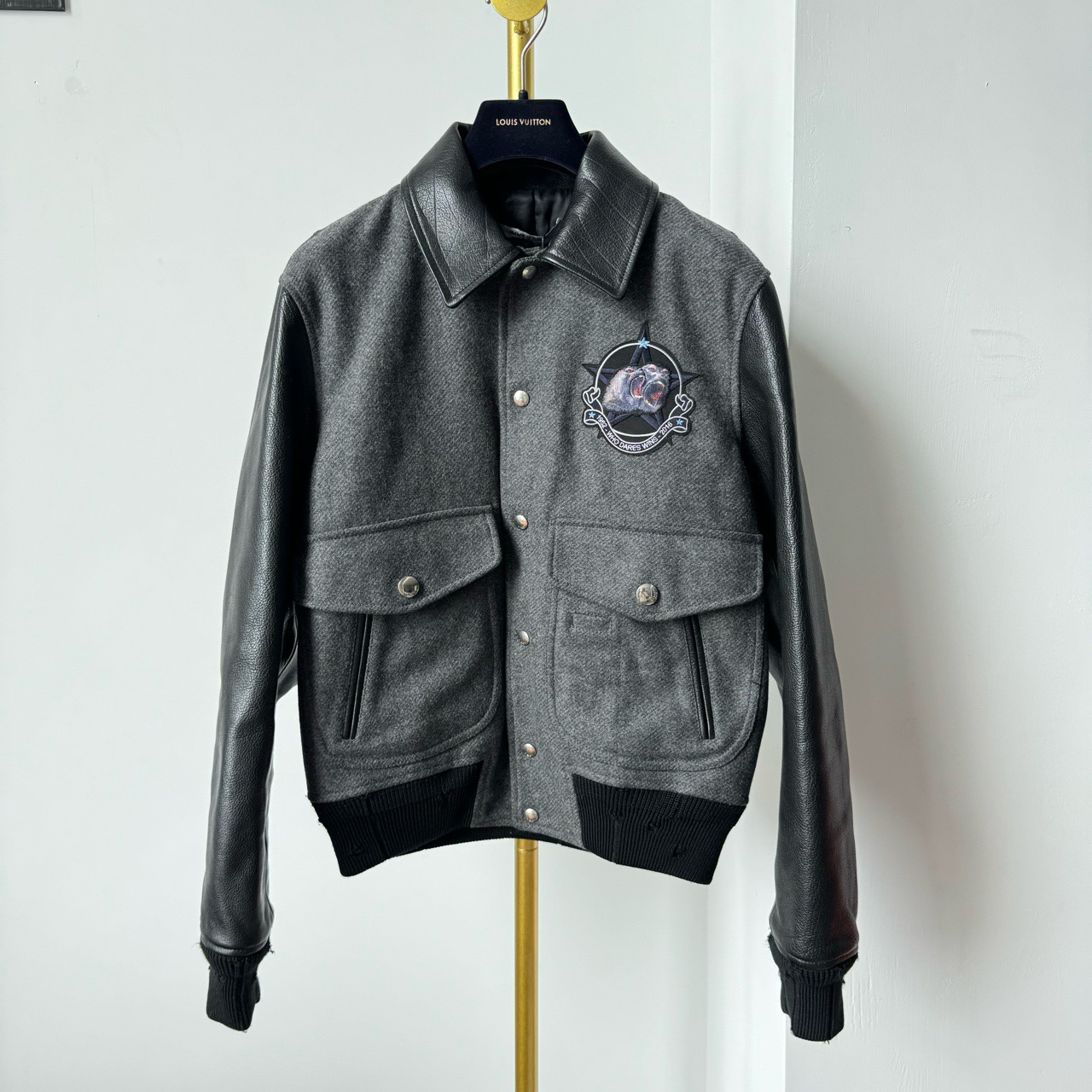 Givenchy纪梵希  灰色拼皮夹克棒球服外套  46码