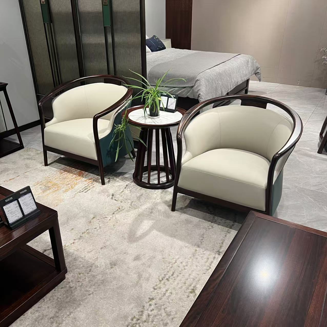 小蛮腰休闲椅----轻奢时尚现代黑檀全实木新中式休闲椅