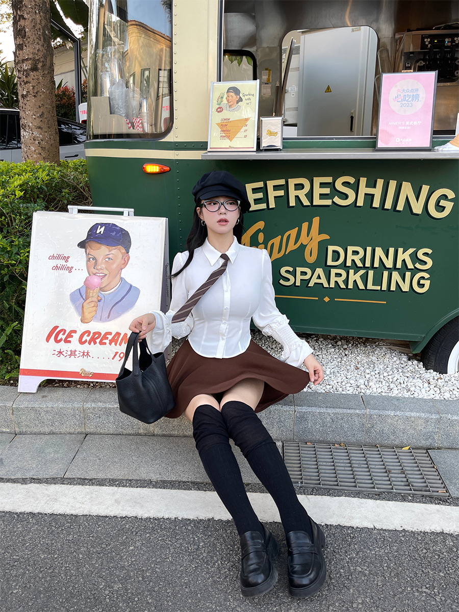 肉装小cherry 匿名手信 法式气质微胖喇叭袖弧形下摆荷叶边衬衫女