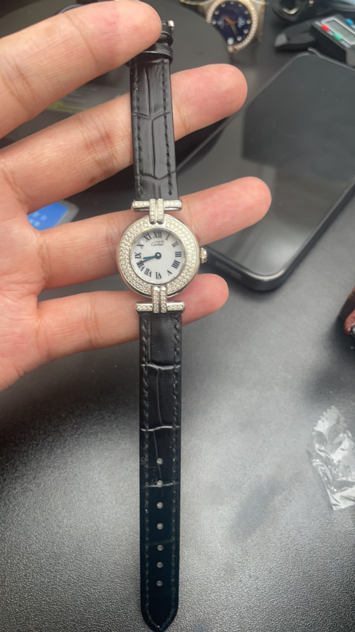 95新 Cartier/卡地亚 小旋风/石英/24mm/女表/后镶钻