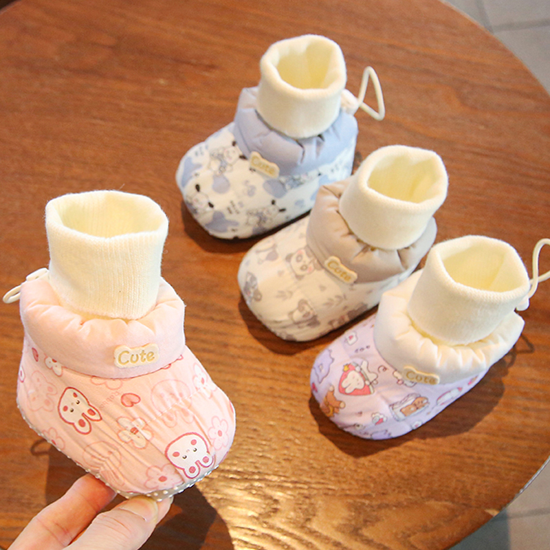 冬季宝宝加绒步前鞋0-12个月卡通可爱长筒防掉加绒加厚婴儿鞋9