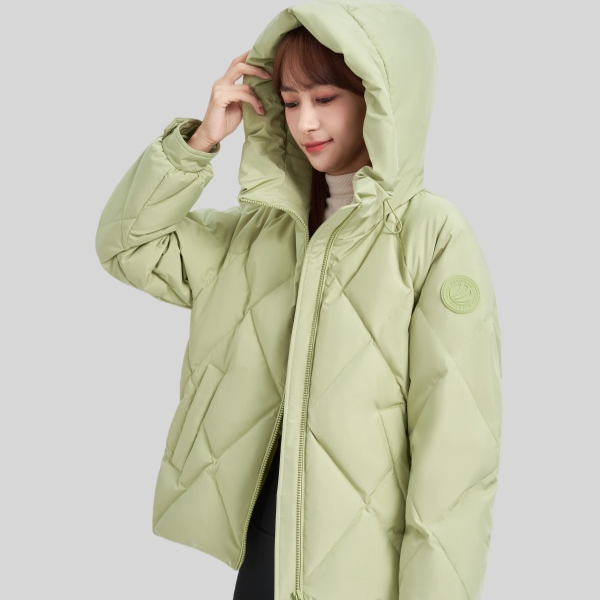 波司登女士短款休闲百搭潮流保暖老花户外连帽羽绒服B30145926YT