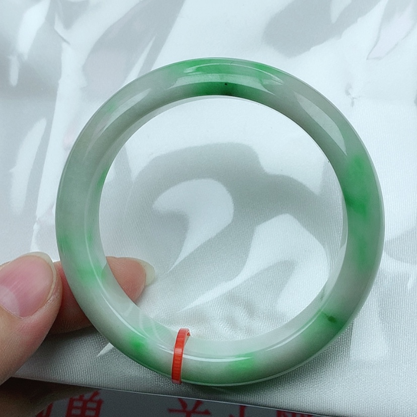 【闪购商品】翡翠手镯未镶嵌一*?