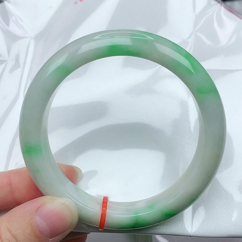 【闪购商品】翡翠手镯未镶嵌飞*