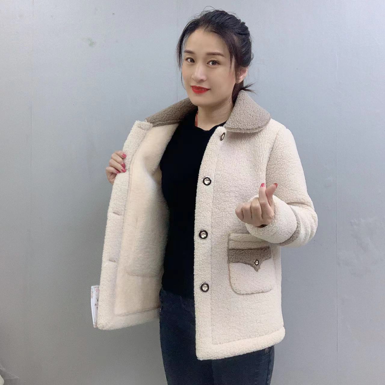 秋冬加绒加厚仿羊羔绒上衣女短款百搭外套