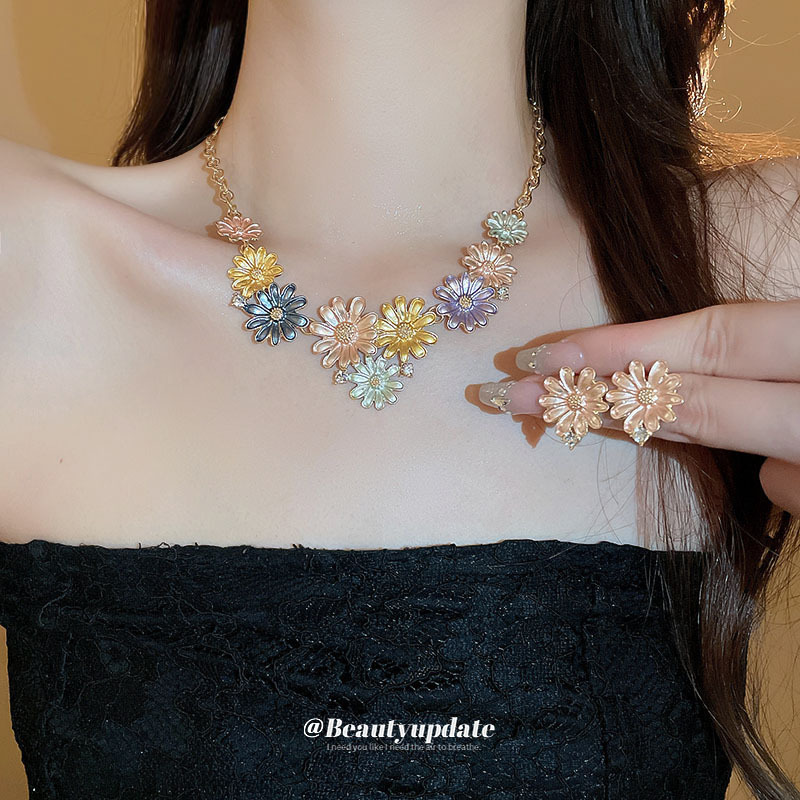 合金合成锆石项链 多巴胺花朵镶钻项链甜美时尚度假风清新项饰女 