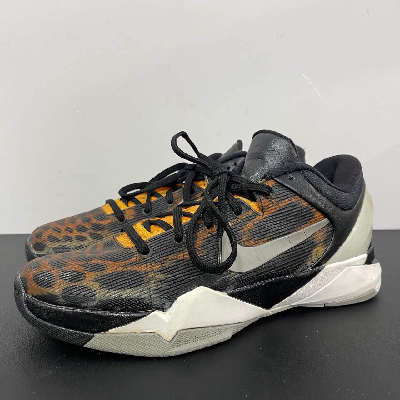 叁/二手/42码/Nike 科比7 中古球鞋/9新logo瑕疵胶水已重组可实战