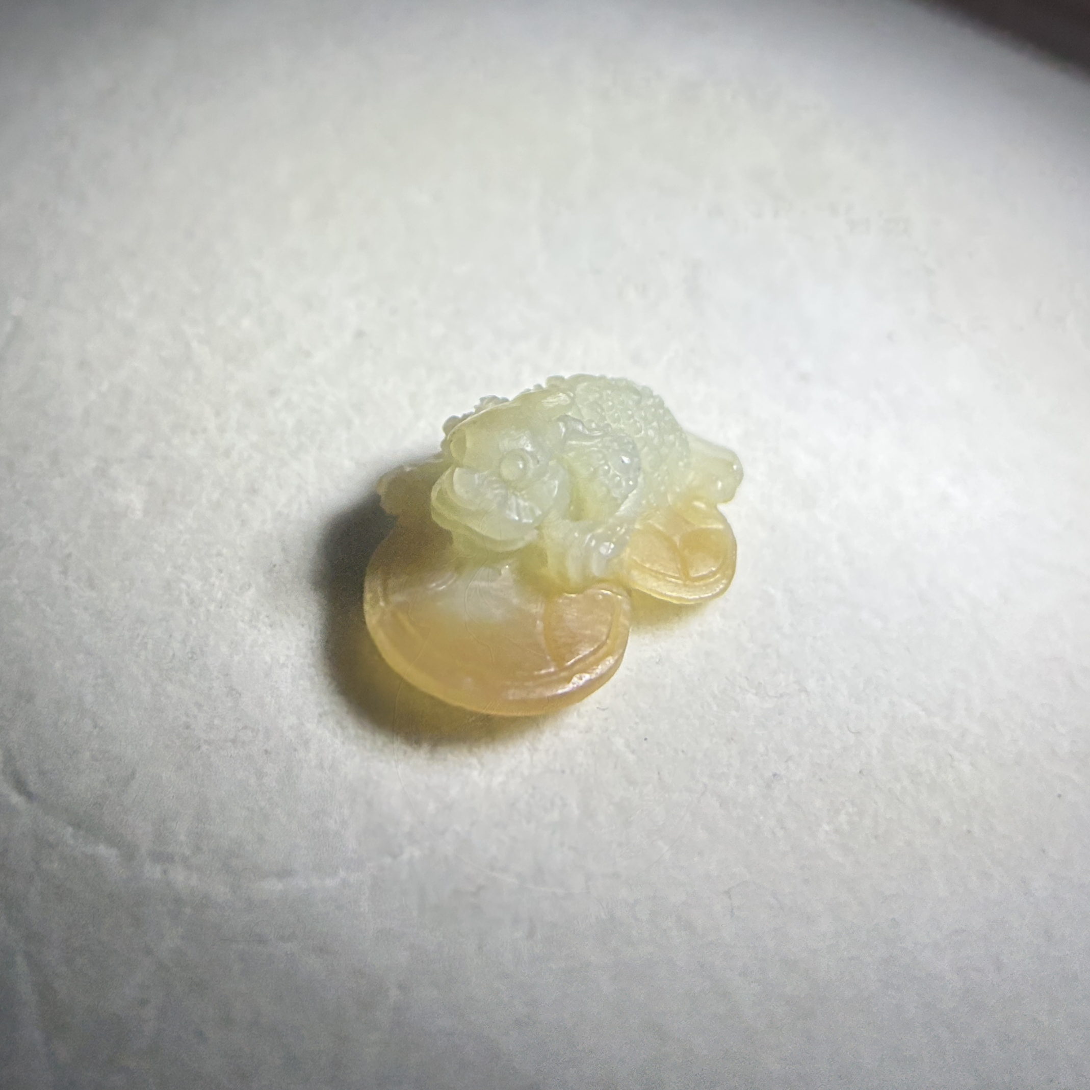 新疆和田玉三脚金蟾新疆和田玉且末糖白柔光玉三足金蟾和田玉铜钱