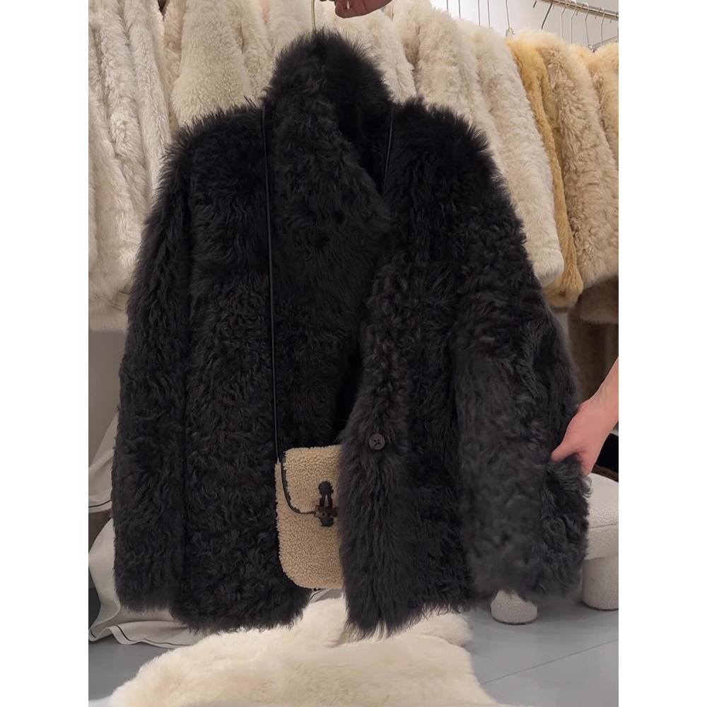 小个子欧货皮毛一体羊羔毛高级感毛茸茸外套女冬季2025年新款爆款