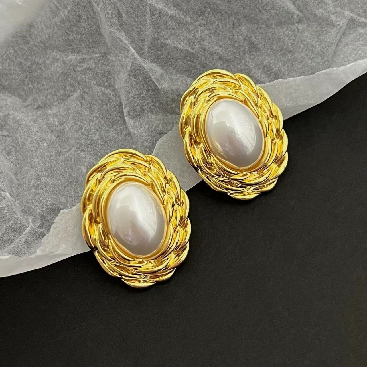 铜合金耳饰 r862明星同款耳环女轻奢高级感复古港风金色耳钉耳饰