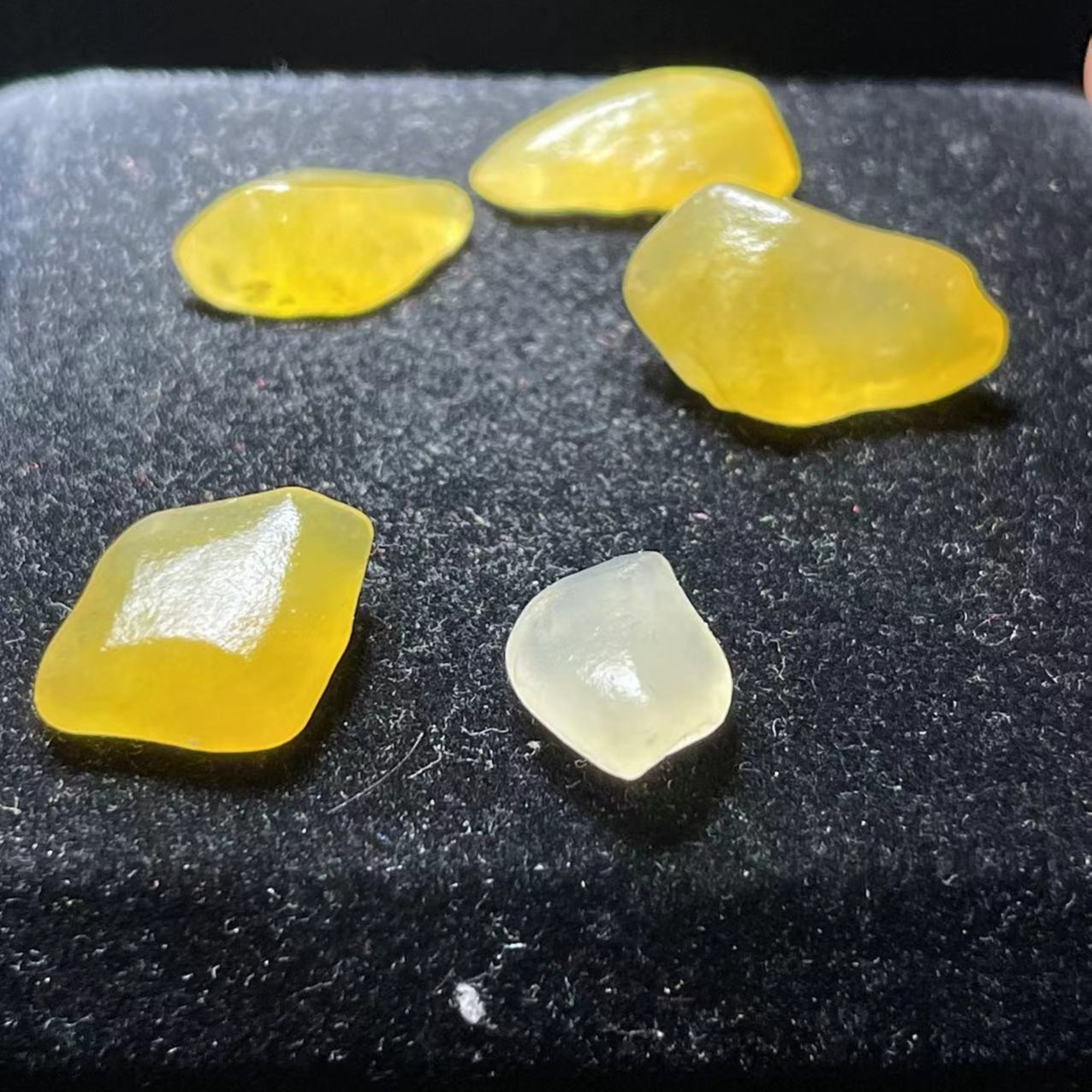 新疆克拉玛依盆景石