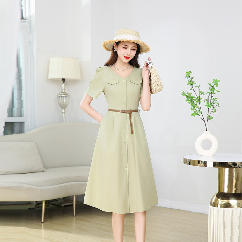 2024女装连衣裙显瘦气质时尚法式夏季收腰中长款修身韩版减龄