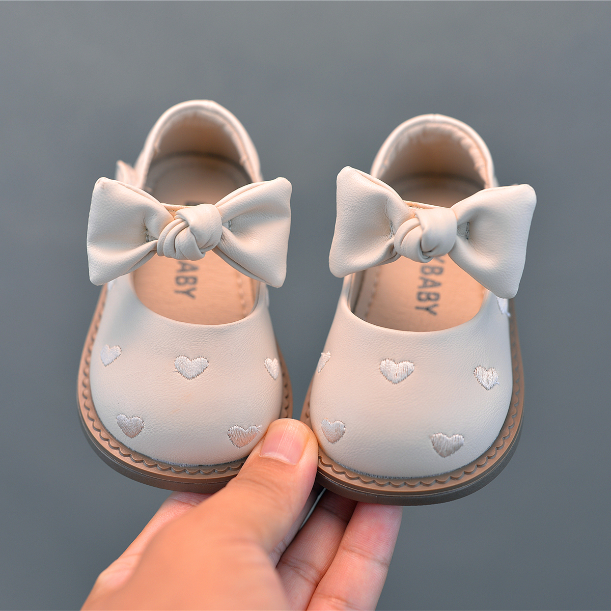 女童鞋子婴儿学步鞋1一2岁3女宝宝鞋软底小皮鞋春秋公主儿童单鞋