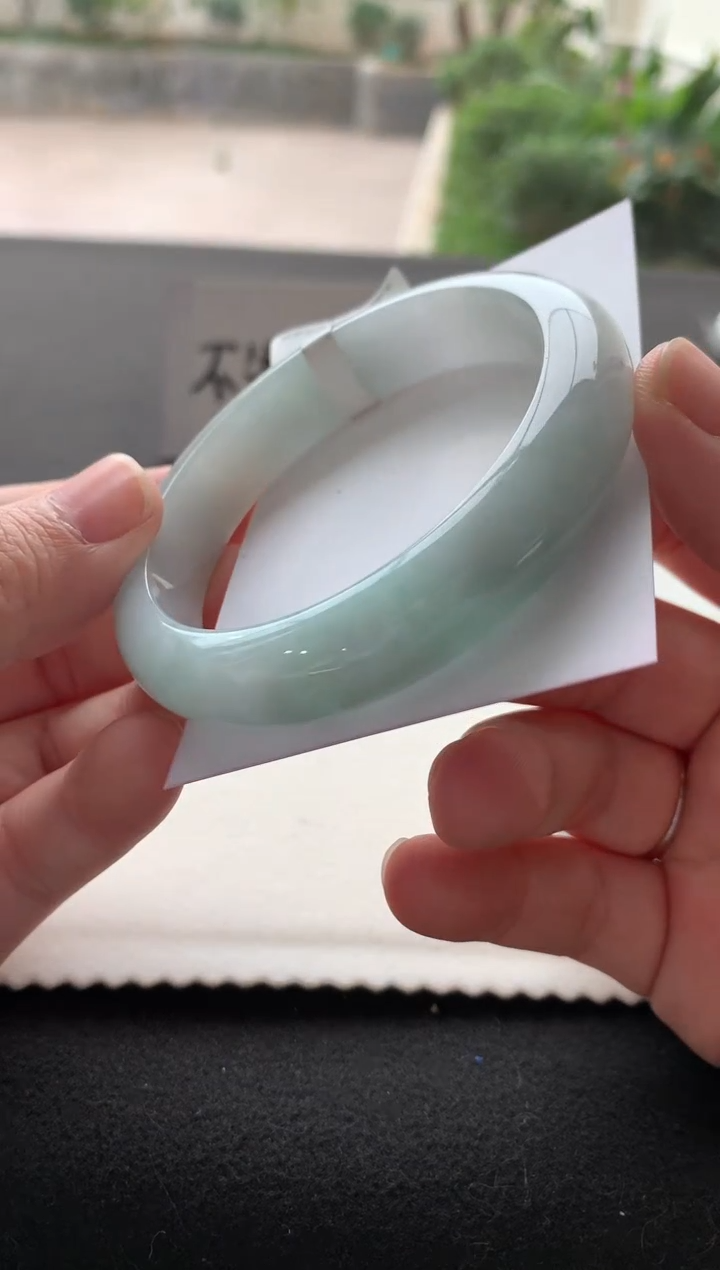 【闪购商品】翡翠手镯未镶嵌56.3正圈A5305买断