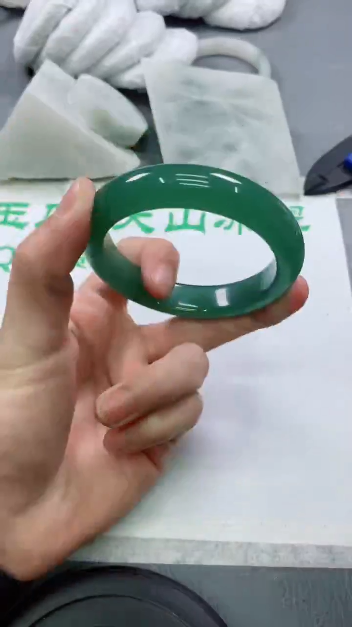 【闪购商品】石英质玉手镯未镶嵌S181-62-63