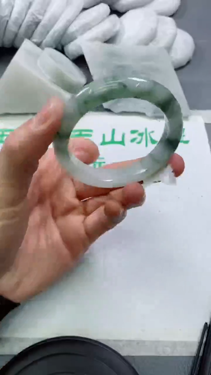 【闪购商品】石英质玉手镯未镶嵌S133-54-55