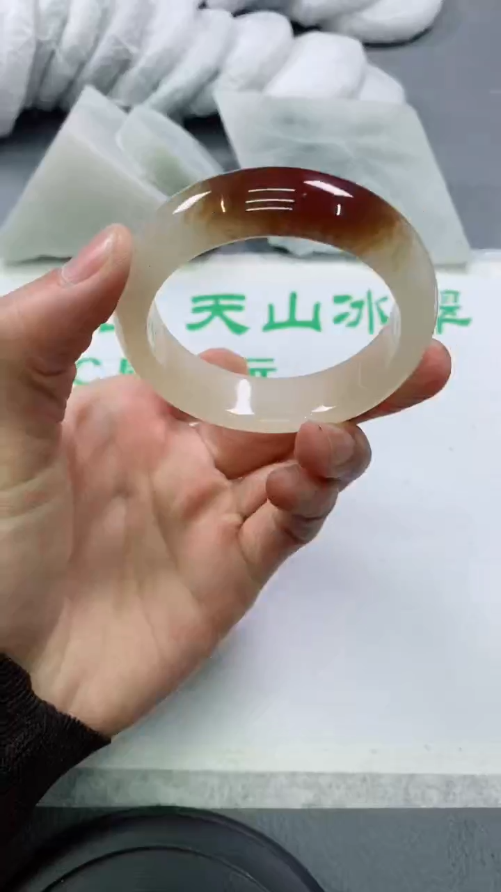 【闪购商品】石英质玉手镯未镶嵌S153-55-56
