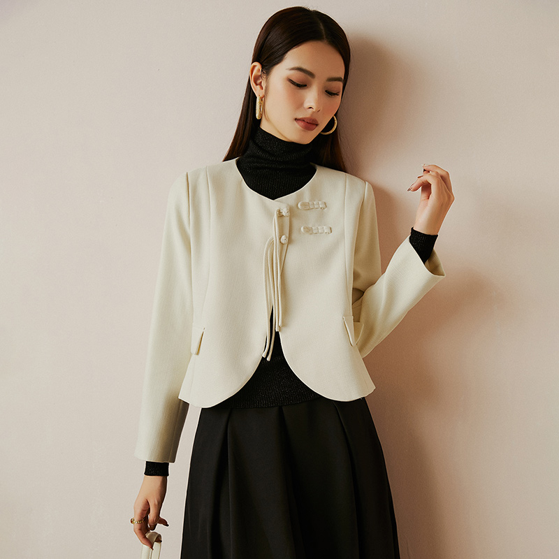 【新品】秋冬款小个子穿搭时尚轻新中式短外套女24101214