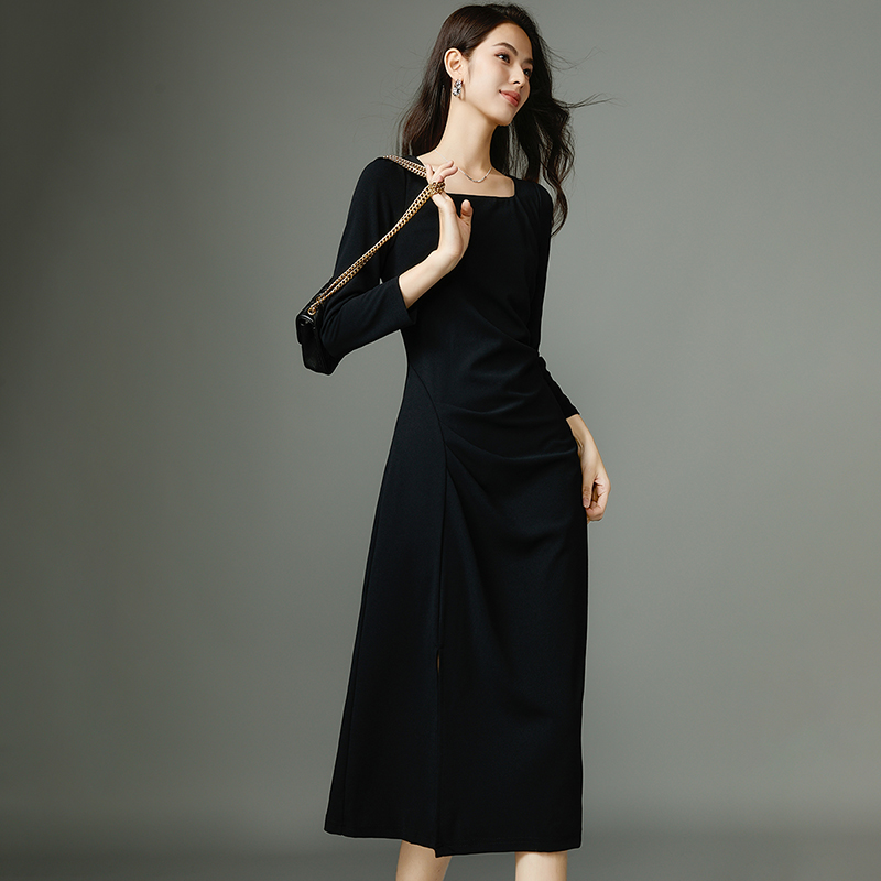 晚白春新款时尚简约裙子休闲纯色气质方领长袖连衣裙24080532