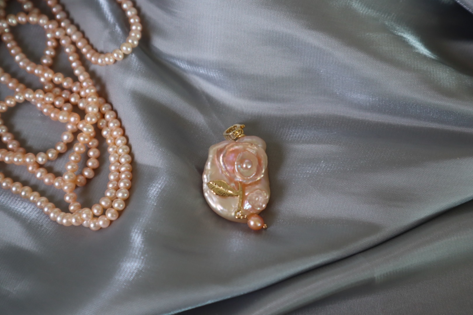 合金项链 【直播间选款】手工时尚气质中国红全珠链花瓣吊坠