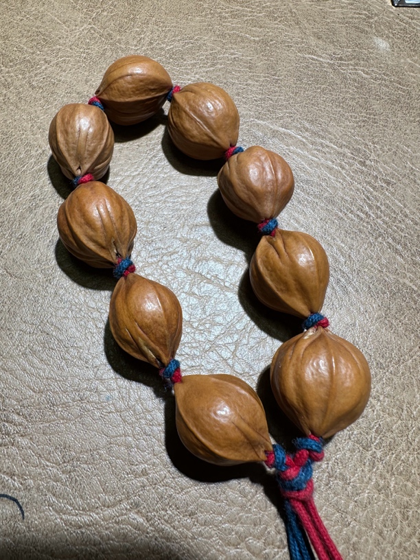 四花橄榄核手串铁核