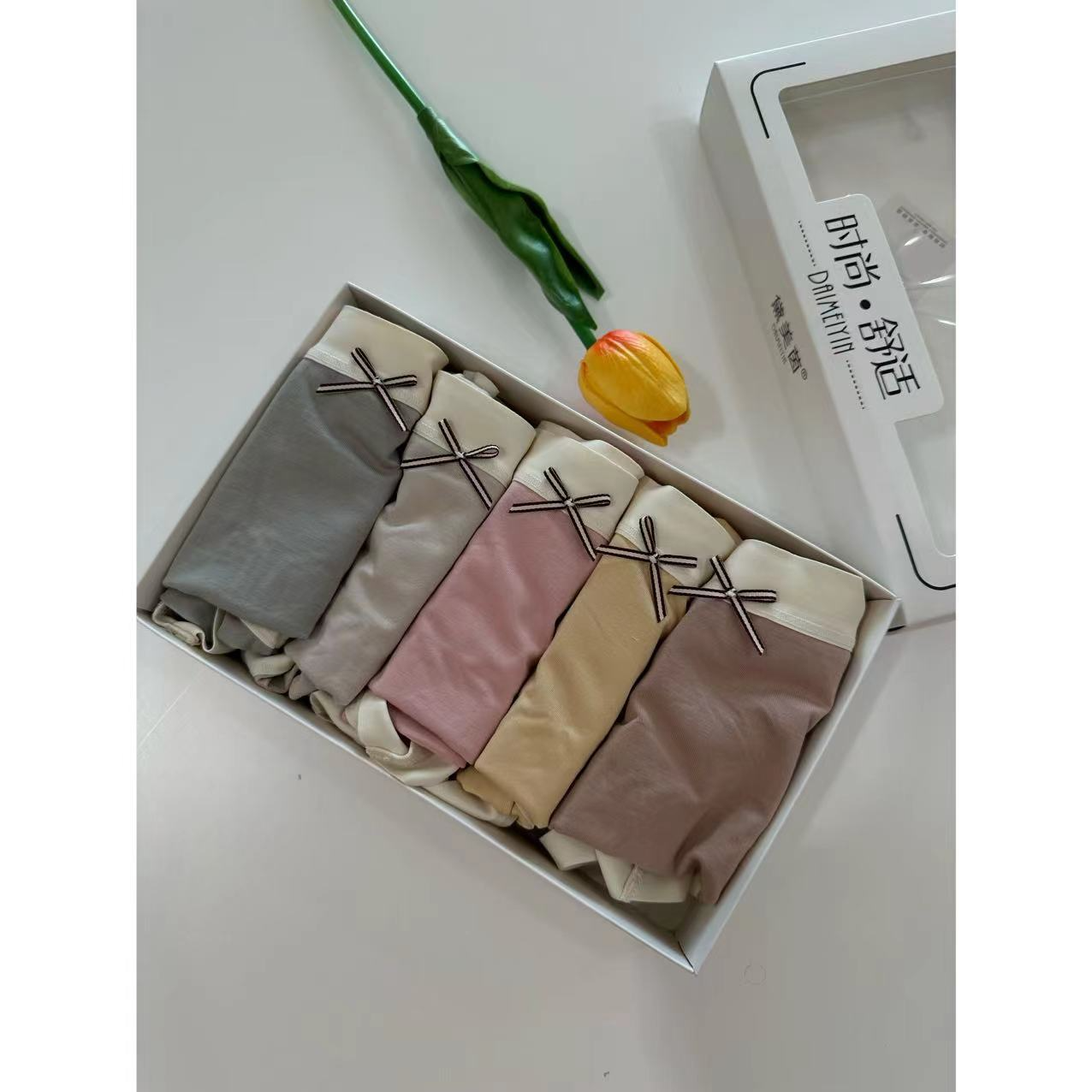 苗苗家《五条装》舒适无感透气中腰打底裤