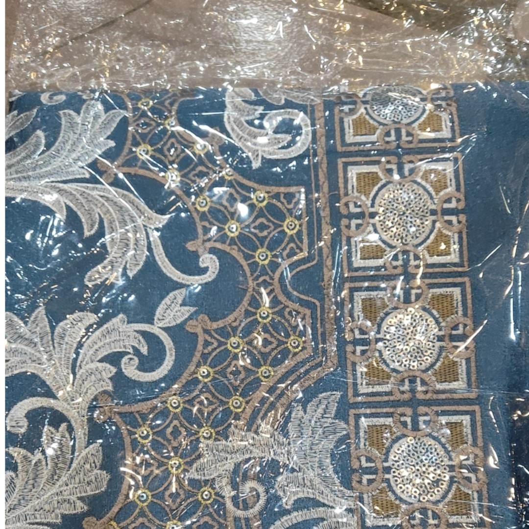 桌布        23号