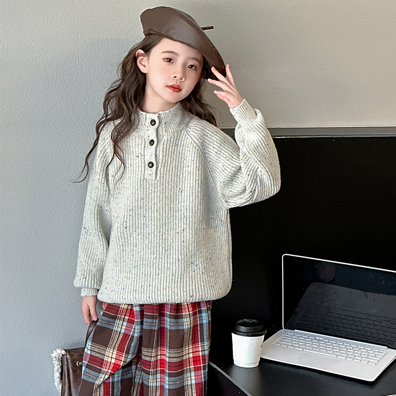 女童毛衣2024秋季新款领口开叉针织衫女孩慵懒宽松软糯上衣直筒裤
