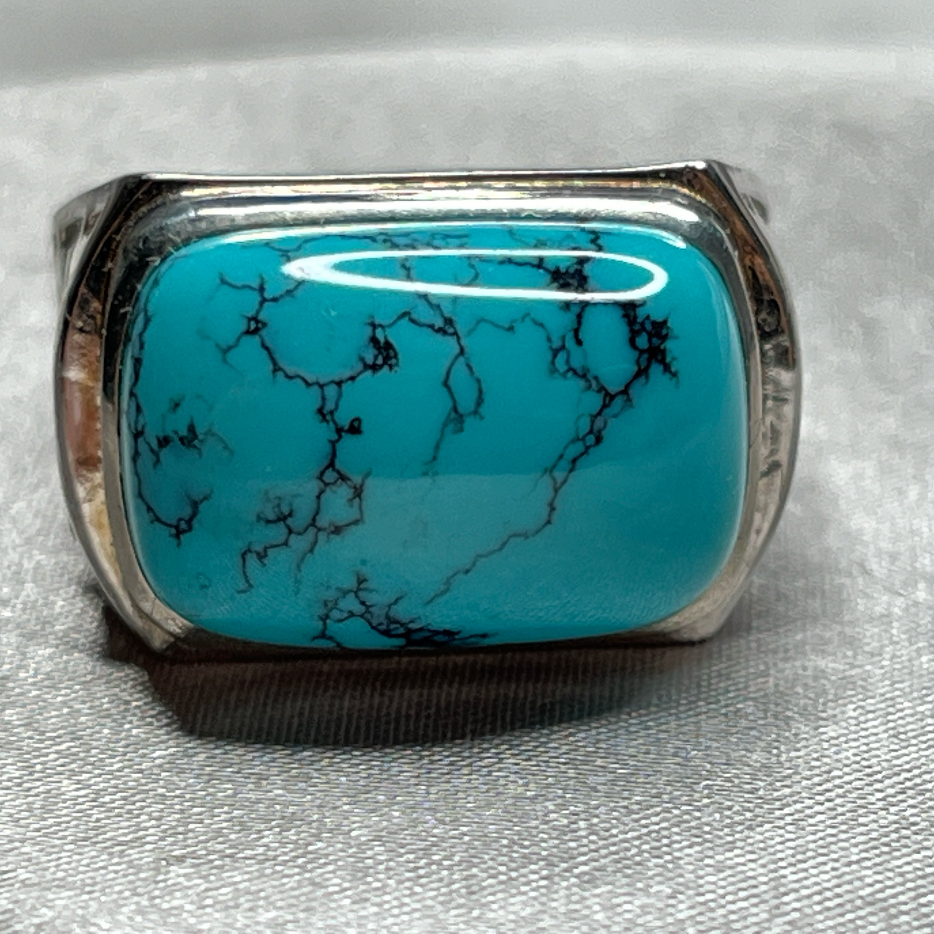 精品绿松高瓷蓝水草纹面包男士戒指，尺寸11.9x17.5mm重10克