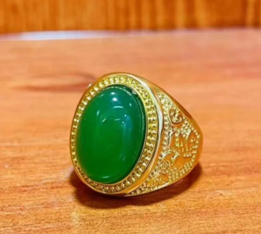 丰/掌/C375绿蛋面戒指﹙包邮+证书+礼盒﹚