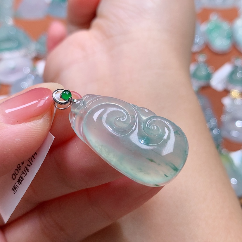 【闪购商品】翡翠颈饰18K金镶嵌