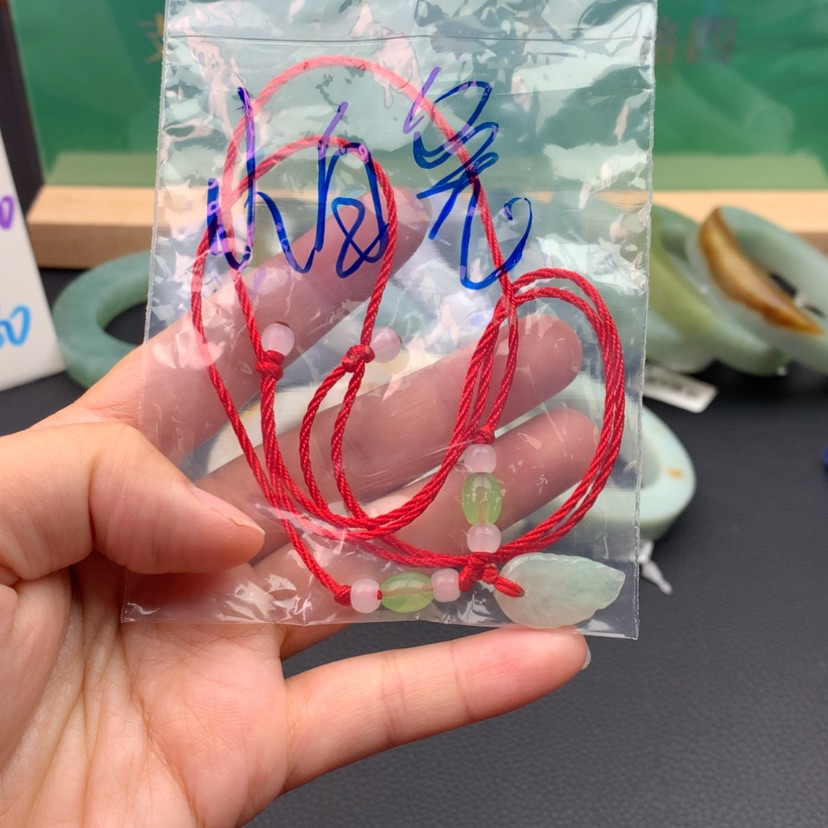 【闪购商品】翡翠颈饰未镶嵌幸***兔