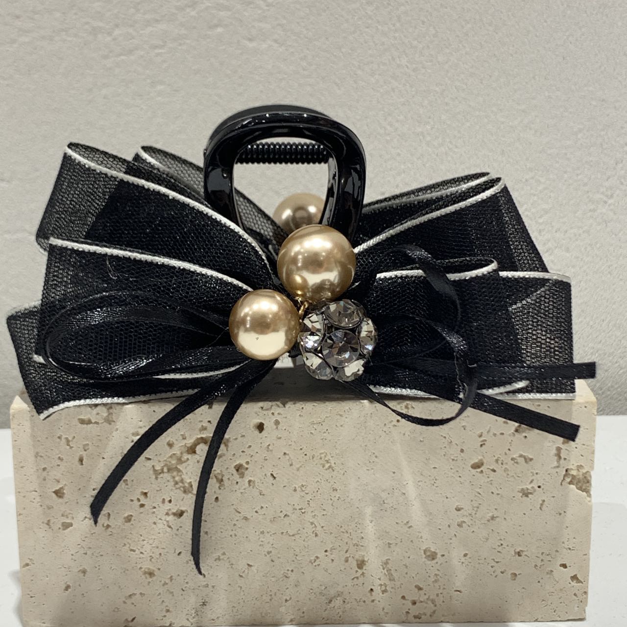 GREBUTY  5586 简约百搭珠珠灰色水晶闪闪蝴蝶结抓夹