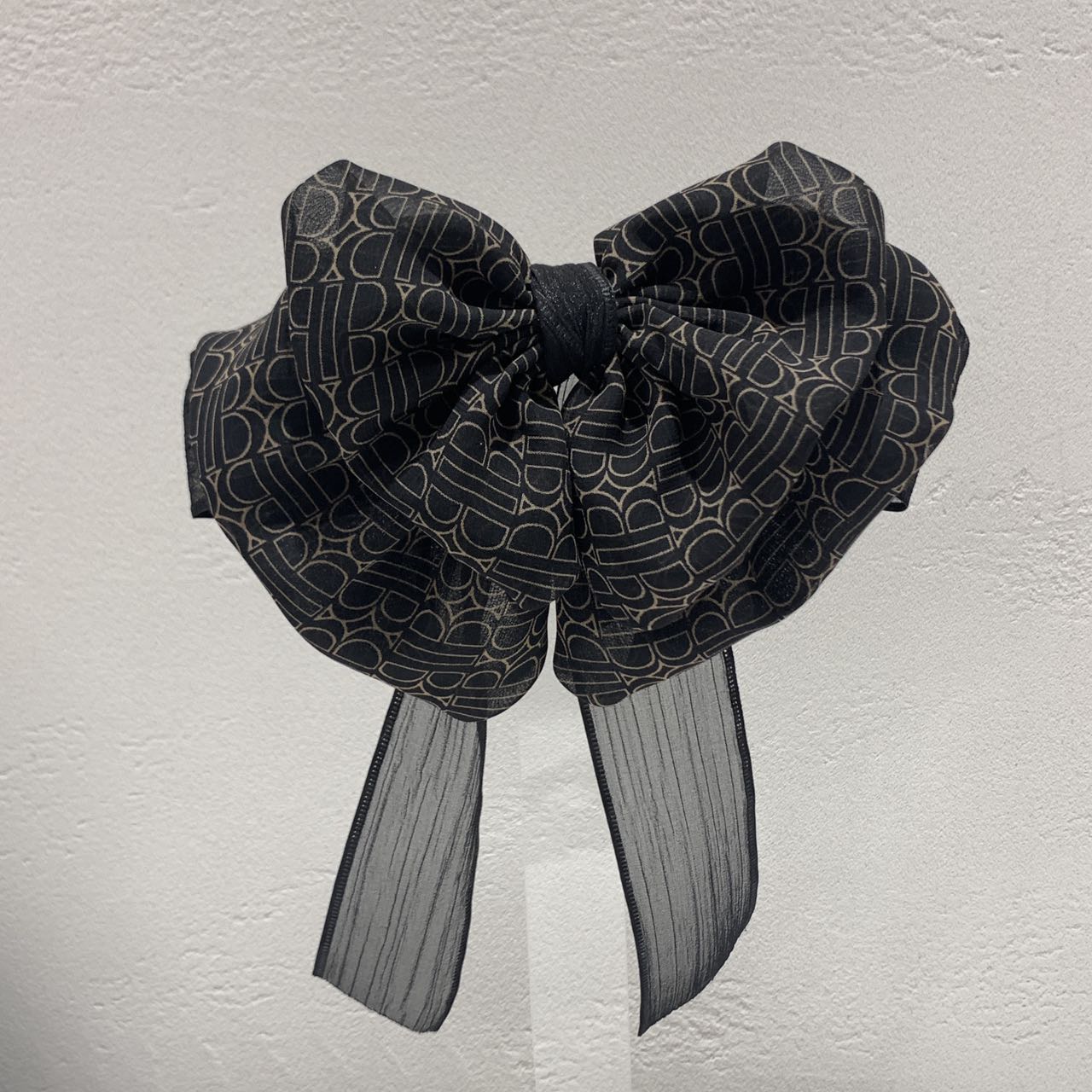 GREBUTY 5518 简约百搭黑色字母多层飘带蝴蝶结弹簧夹