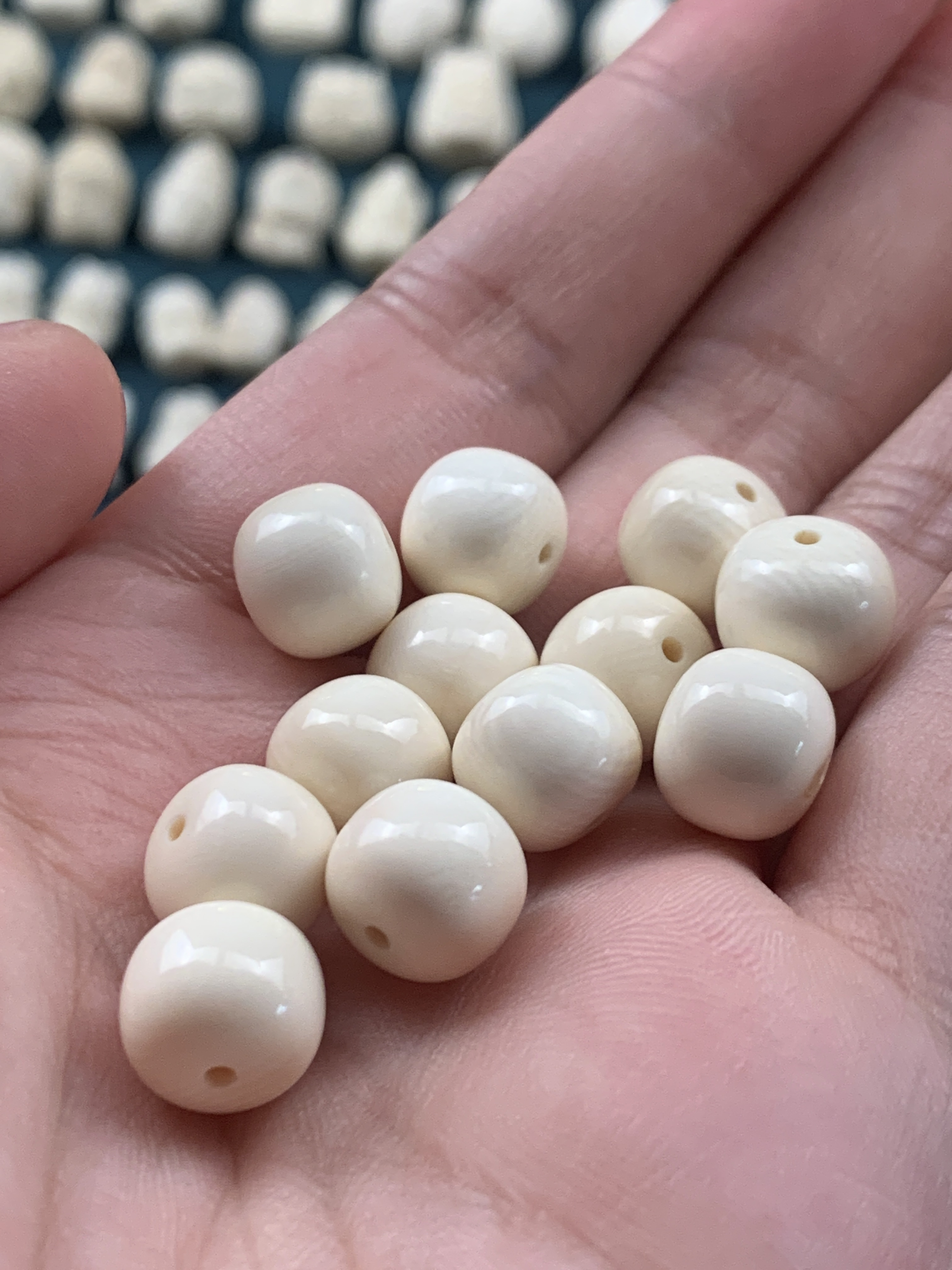 猛犸牙老型珠单颗11*10大小