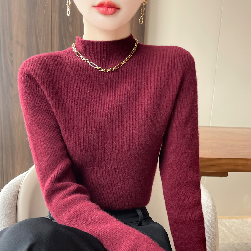 无缝半高领针织打底2024秋冬新款长袖保暖内搭精纺针织衫上衣女款